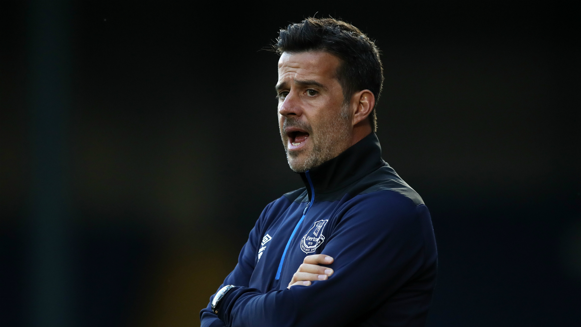 俱乐部正在 俱乐部正在